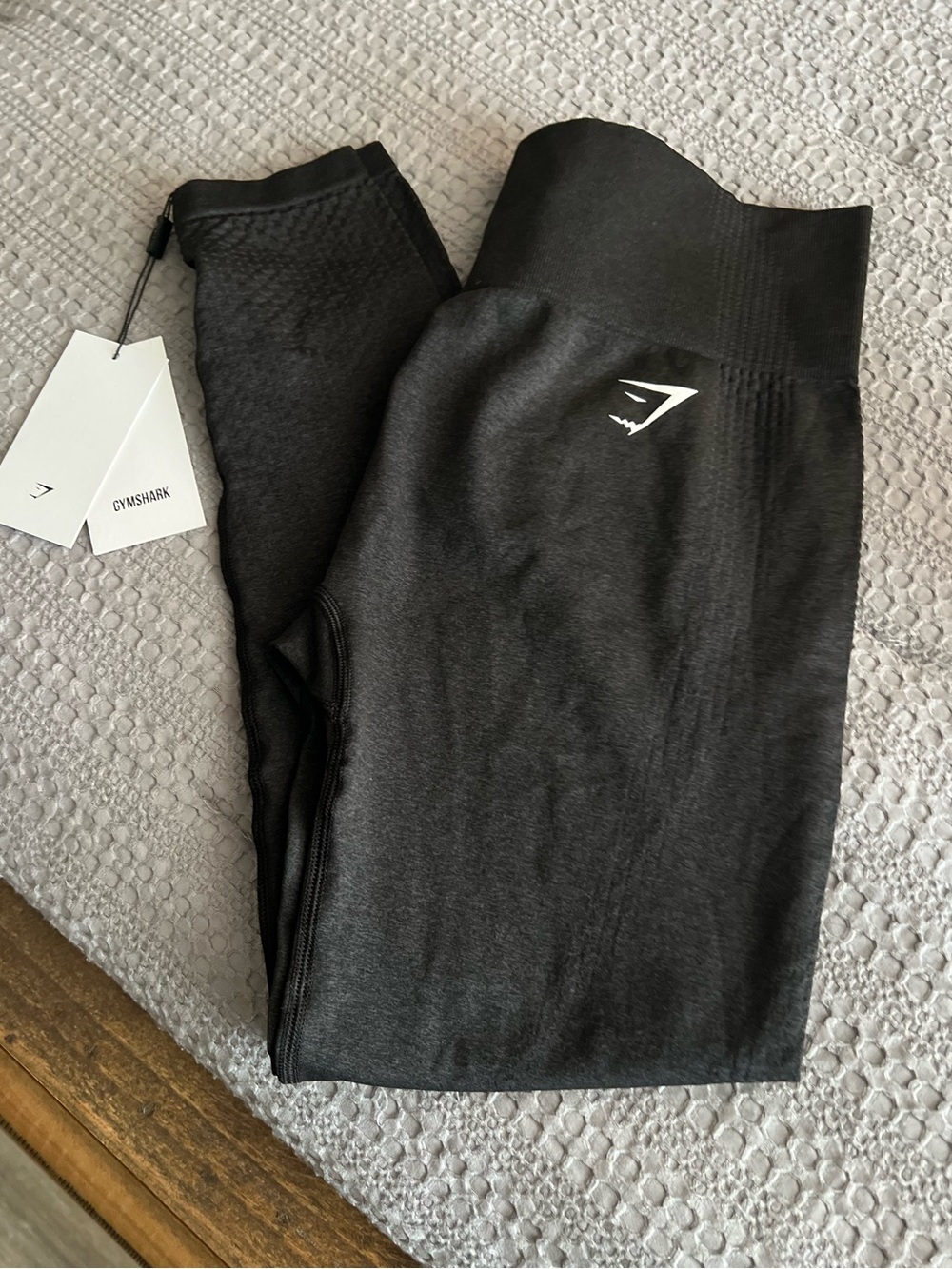 NWT- Gym Shark Leggings- Size Large